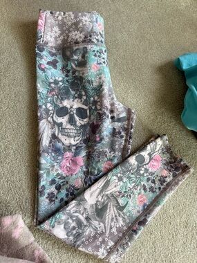 Floral Skull Print Leggings in Teal, Pink & Gray
